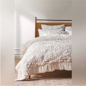 Anthropologie Dahlia Cotton Jersey Floral Quilt Size Queen NWT